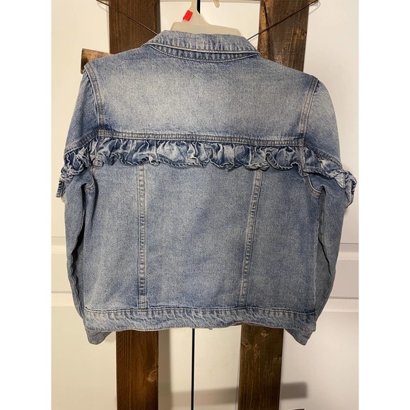 Super Cute Vintage TCB jean jacket with ruffles in Size Small - Picture 3 of 4